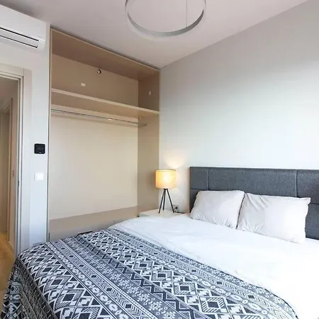 아파트 Luxurious 1br W Panoramic Views *